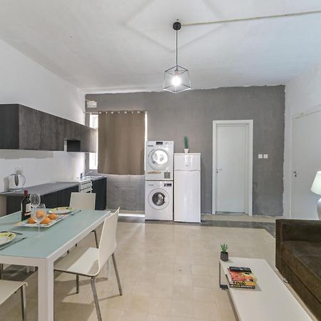 New 1 Bedroom Apartment In Valletta City Centre With Terrace And Views Exterior photo